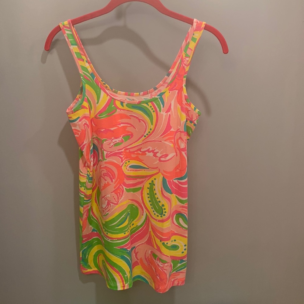 Lilly Pulitzer pink small top
Never washed never worn